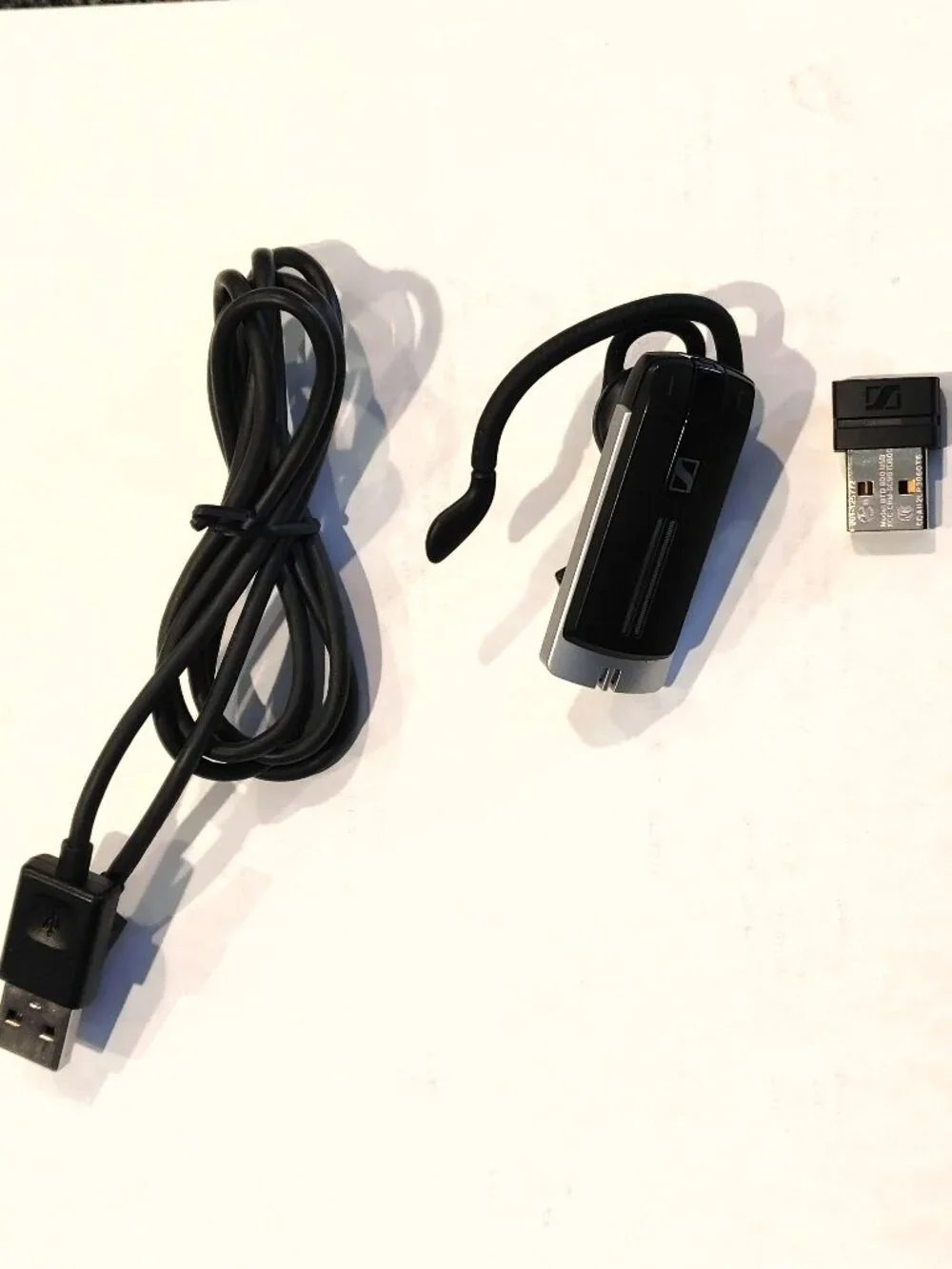 Sennheiser Presence Bluetooth Ear-hook Headset with USB Dongle